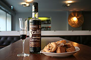 spezielle Getr&auml;nke wie Sandandrea Liquore al caff&egrave; (&copy;Foto: Martin Schmitz)